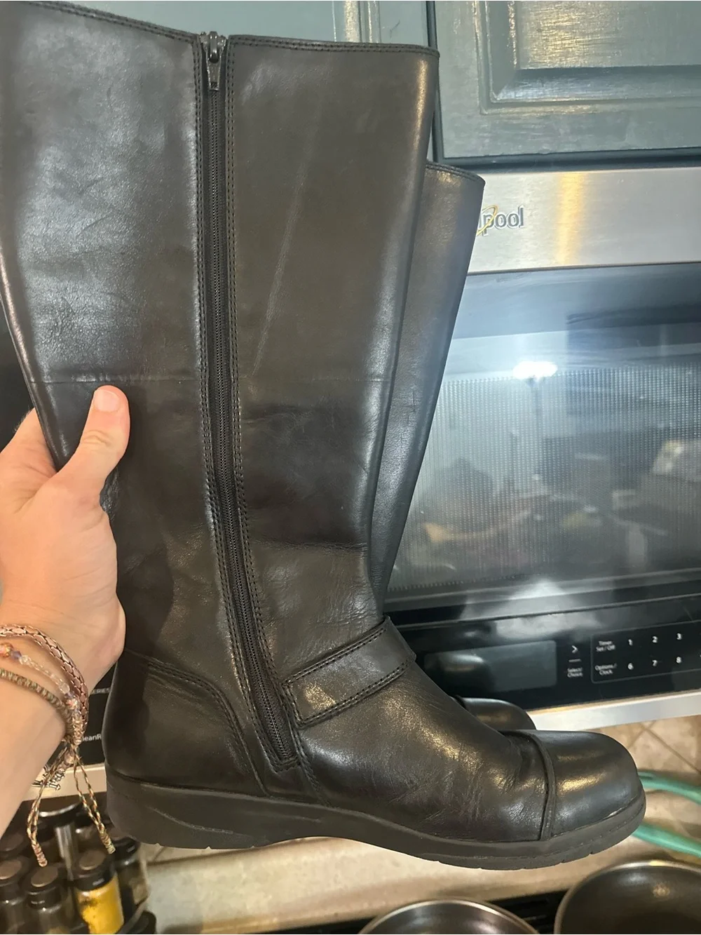 Clark’s Black Leather Knee-High Women's Boots size 9.5